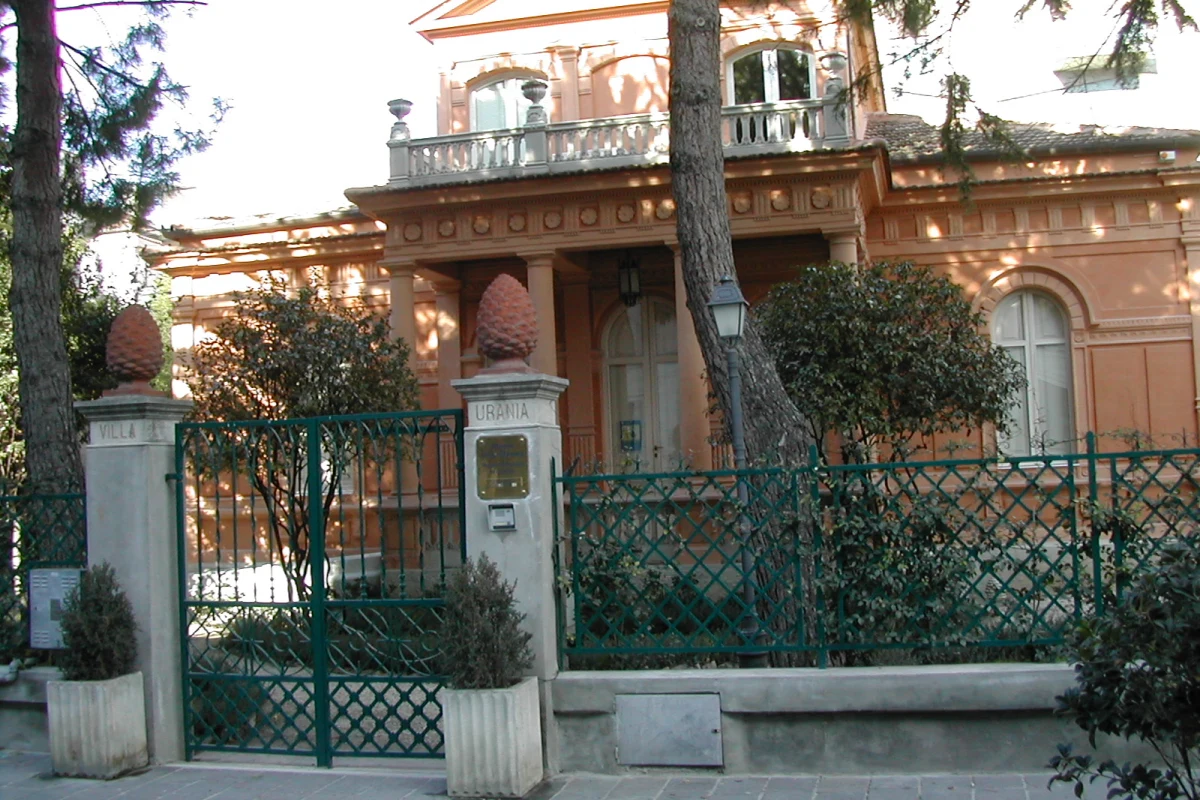 Villa Urania (Museo Paparella Treccia Devlet)
