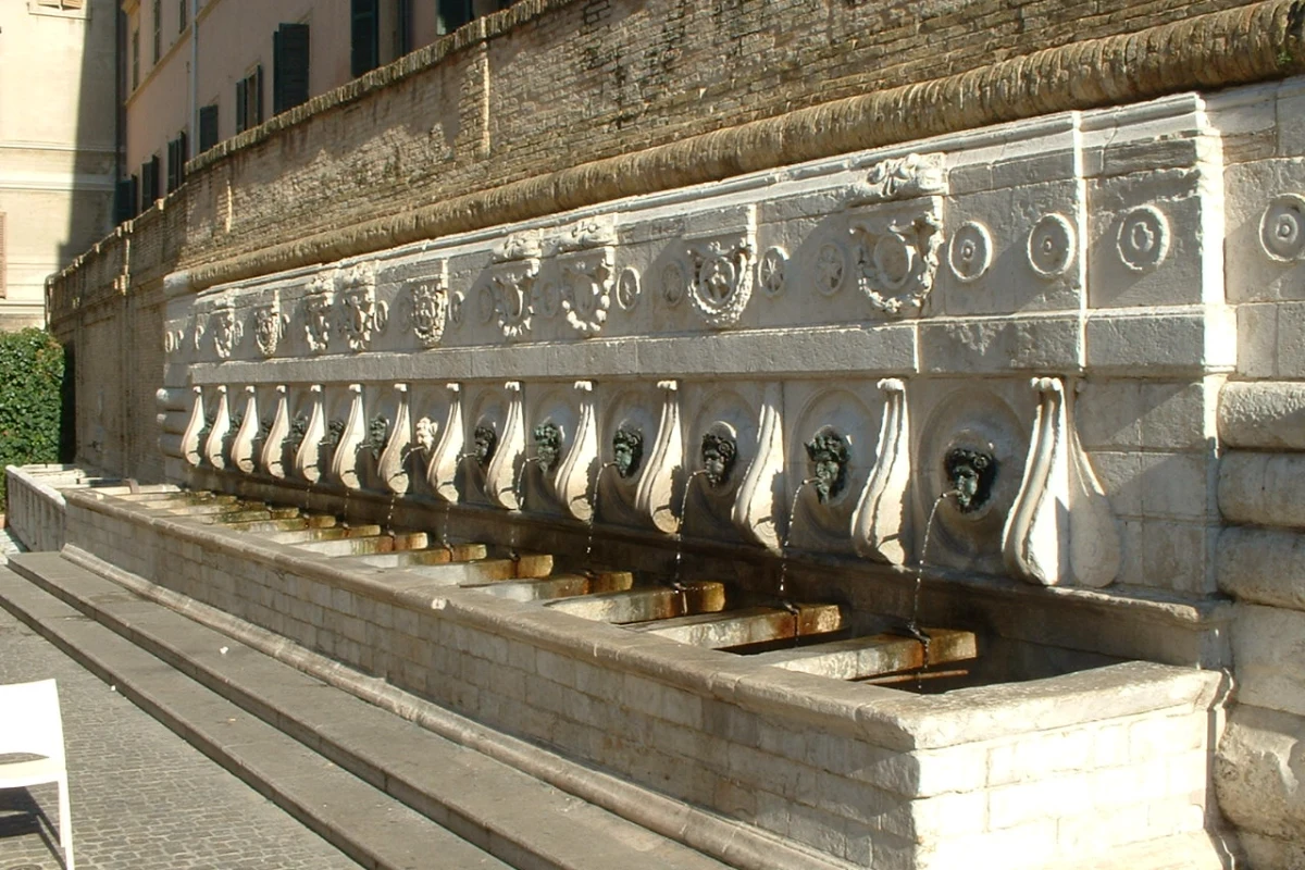 Fontana del Calamo (delle Tredici Cannelle)